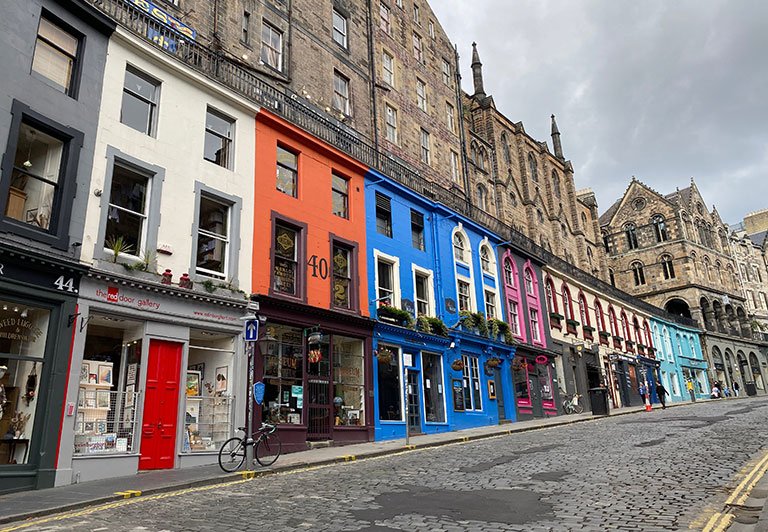 The teacher who turned a street into a classroom