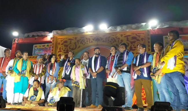 ମହାନଗର ମହୋତ୍ସବ – ଦର୍ଶକଙ୍କ ମନ ମୋହିଲା ରୋଜ ଟ୍ରି ର ପାରମ୍ପରିକ ନୃତ୍ୟ