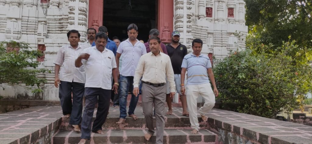 ଧରାକୋଟ ରେ ଜିଲ୍ଲାପାଳ                                                ବିକଶିତ ଧରାକୋଟର ରୋଡ ମ୍ୟାପ ପାଇଁ ପ୍ରସ୍ତୁତି