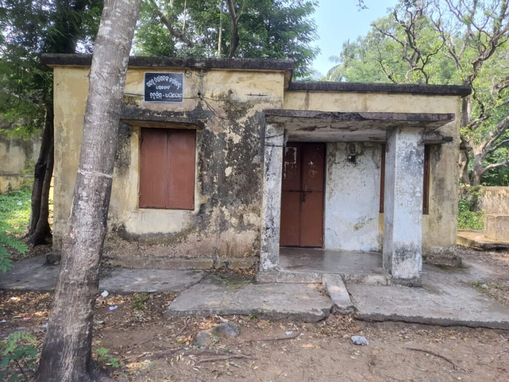 ବିପଦଜନକ ସ୍ଥିତିରେ ଧରାକୋଟ ରାଜସ୍ବ ନିରୀକ୍ଷକ କାର୍ଯ୍ୟାଳୟ