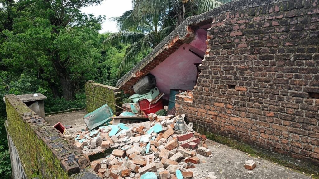 ରନ୍ଧନ ଗ୍ୟାସ ବିସ୍ପୋରଣରେ ଛାତ ଭୁଷୁଡିଲା