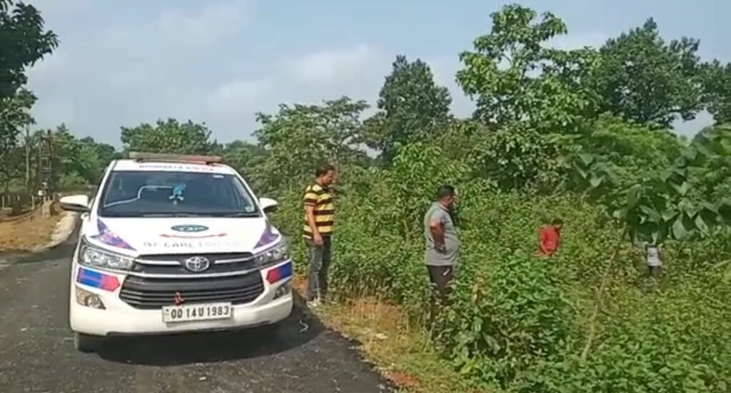 ପୂର୍ଵ ଶତ୍ରୁତାକୁ ନେଇ  ହତ୍ୟା, ହତ୍ୟାକାରୀ ଅଟକ, କଟୁରୀ ଜବତ
