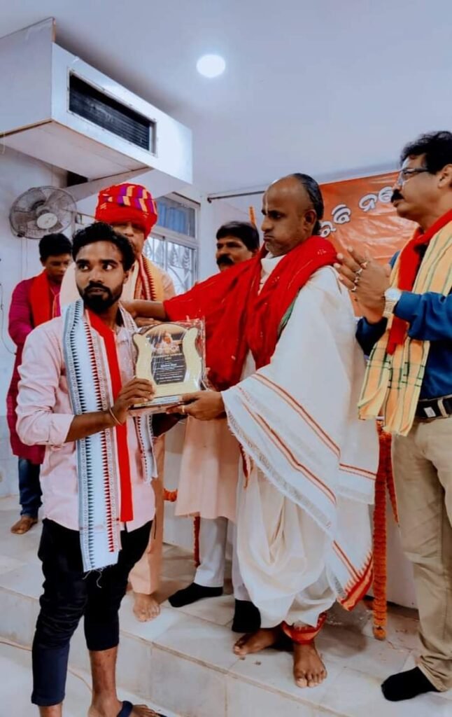 ଧରାକୋଟ,ଯୁବକ ପାଇଲେ ଜ୍ୟୋତିଷ ଶ୍ରୀ ଉପାଧି