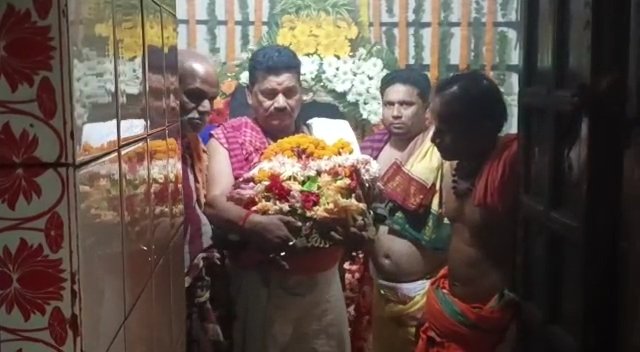ଅନ୍ତିମ ପର୍ଯ୍ୟାୟରେ ମା ଖମ୍ବେଶ୍ୱରୀ ଙ୍କ ବୈଶାଖୀ ଯାତ୍ରା:ନାଚ ଗୀତରେ ଝୁମୁଛି ସହର