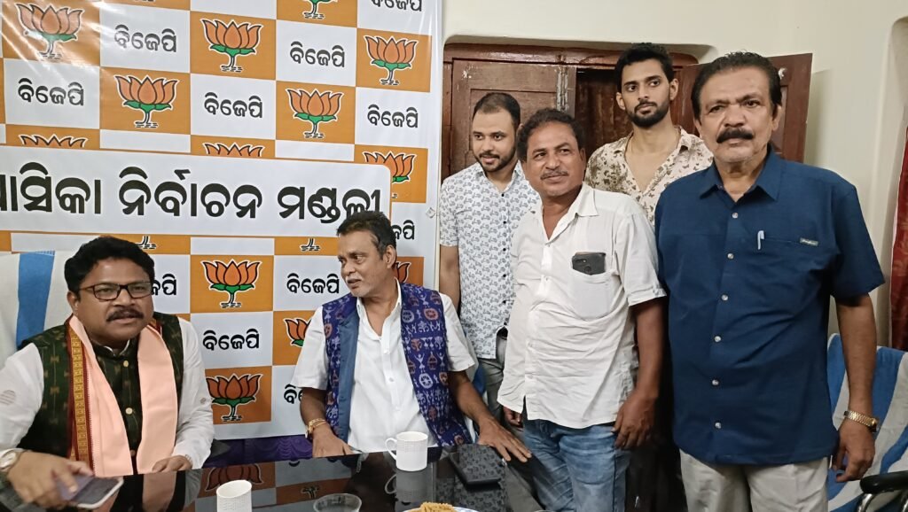 ରାଜ୍ୟରେ ତିନି ହଜାର ଡାକ୍ତର ଏବଂ ପାରା ମେଡିକେଲ ଷ୍ଟାଫ ଦେବାକୁ ଶୀଘ୍ର ବିଜ୍ଞାପନ ପ୍ରକାଶ ପାଇବ-ସ୍ୱାସ୍ଥ୍ୟ ମନ୍ତ୍ରୀ  ମହାଲିଙ୍ଗ